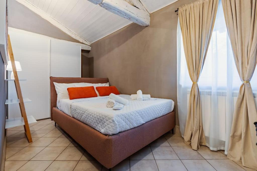 Appartamento I Tetti Rossi - City Center Pinerolo Exterior photo